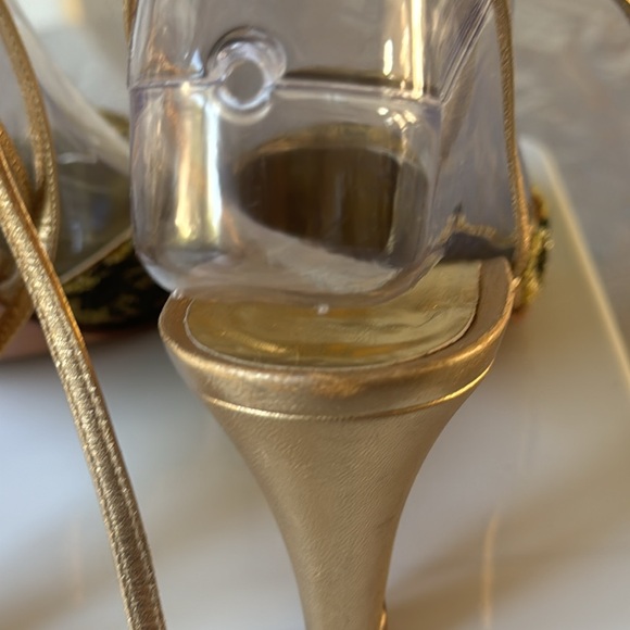 Chanel Lace-Up Sandal -- VINTAGE- 💯 Authentic Size 38 EXTREMELY RARE - Picture 6 of 17